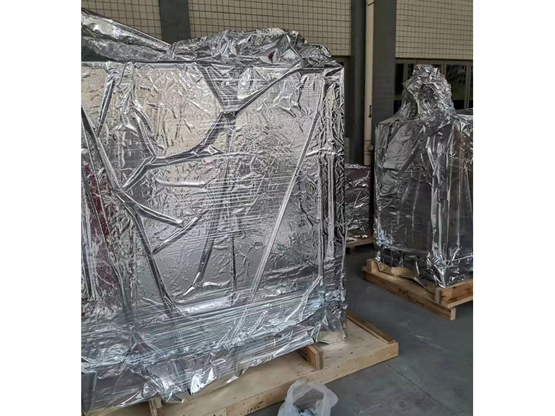 出口(kou)澳大利亞免(mian)檢木箱真空(kong)包裝