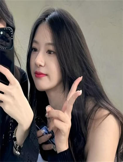 影视技术：《笑窗之屋》的摄影技术 艺术与技术的完美融合 为观众带来全新视觉体验